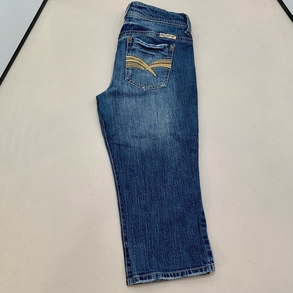 Tyte Jeans Juniors 5 Blue American Standard Distressed Embroidered Capri Womens - Picture 1 of 8